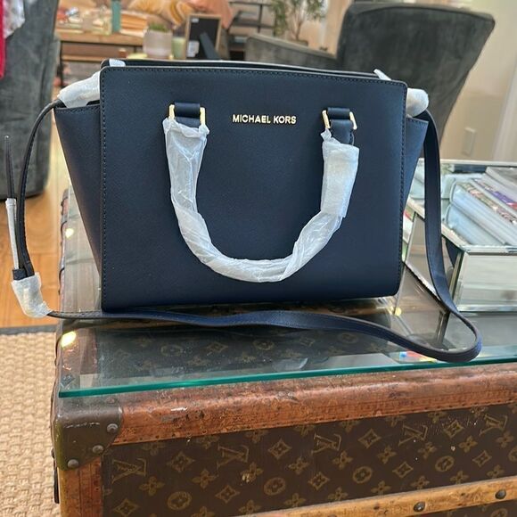 MICHAEL KORS SELMA Saffiano Leather Satchel Navy Blue NEW + Dust Bag - Picture 2 of 12